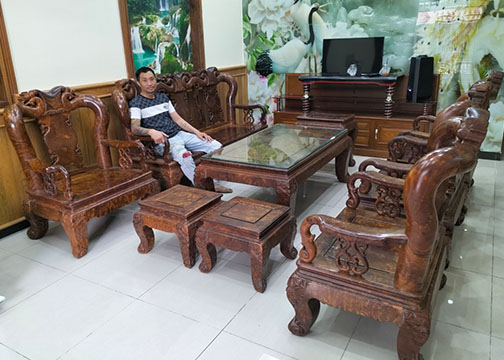 thanh lý bộ bàn ghế gỗ nu nghiến